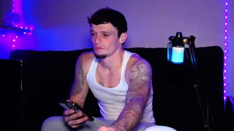 Snapshot of frankoafterdark chatting on November 2025 04:03:02 AM Franco online show from November 2025 04:03:02 AM