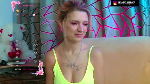 Snapshot of frashpie chatting on December 2024 04:29:02 PM FrashPie online show from December 2024 04:29:02 PM