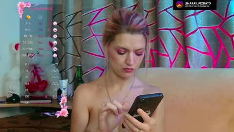 Snapshot of frashpie chatting on December 2024 03:15:01 AM FrashPie online show from December 2024 03:15:01 AM