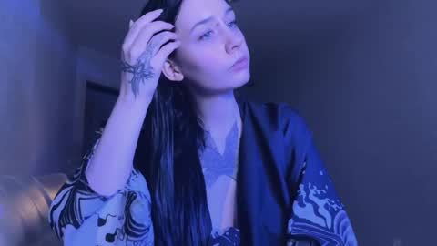 Snapshot of frau_basted chatting on January 2025 05:37:01 PM mistress Bastet and  mintcola online show from January 2025 05:37:01 PM