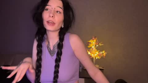 Snapshot of frau_basted chatting on January 2025 09:48:02 PM mistress Bastet and  mintcola online show from January 2025 09:48:02 PM