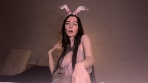 Snapshot of frau_basted chatting on February 2025 06:28:01 PM mistress Bastet and  mintcola online show from February 2025 06:28:01 PM