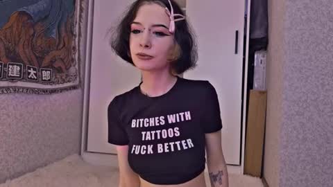 Snapshot of frau_basted chatting on October 2025 06:14:01 AM mistress Bastet and  mintcola online show from October 2025 06:14:01 AM