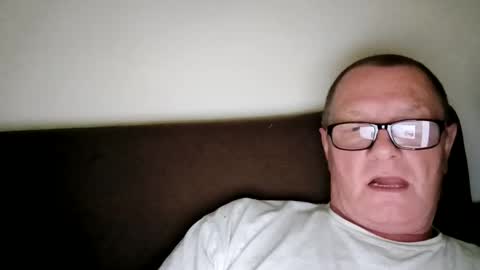 Snapshot of frauenfeind1 chatting on June 2026 07:25:02 AM Wolfi online show from June 2026 07:25:02 AM