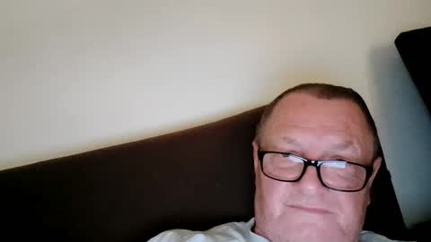 Snapshot of frauenfeind1 chatting on June 2026 06:18:02 AM Wolfi online show from June 2026 06:18:02 AM
