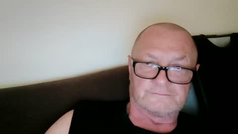 Snapshot of frauenfeind1 chatting on June 2026 05:49:02 AM Wolfi online show from June 2026 05:49:02 AM