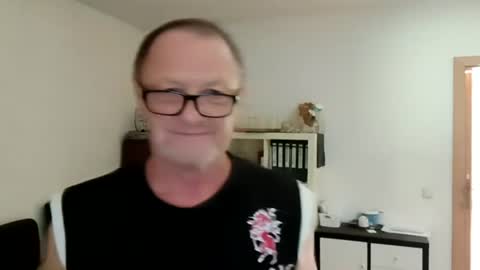 Snapshot of frauenfeind1 chatting on July 2026 06:57:02 AM Wolfi online show from July 2026 06:57:02 AM