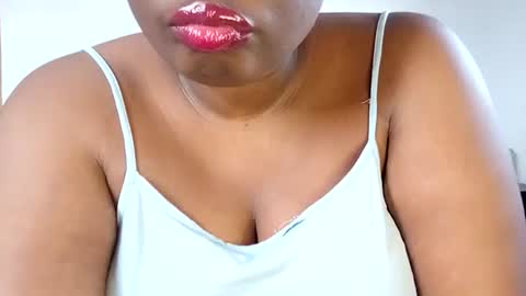 freaky08 online show from October 2025 08:23:01 AM