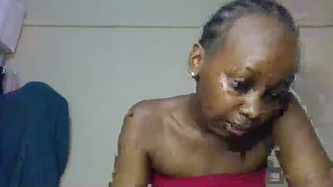 Snapshot of freaky_beauty chatting on June 2026 09:48:02 AM freaky_beauty online show from June 2026 09:48:02 AM