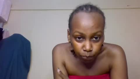 Snapshot of freaky_beauty chatting on July 2026 07:27:02 AM freaky_beauty online show from July 2026 07:27:02 AM