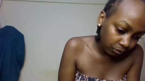 Snapshot of freaky_beauty chatting on July 2026 02:52:01 PM freaky_beauty online show from July 2026 02:52:01 PM