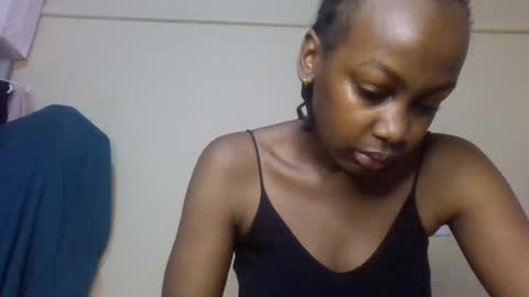 Snapshot of freaky_beauty chatting on July 2026 07:24:02 AM freaky_beauty online show from July 2026 07:24:02 AM