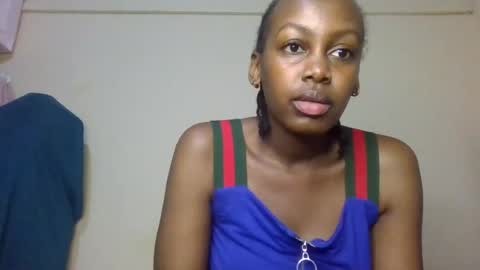 Snapshot of freaky_beauty chatting on July 2026 06:46:02 PM freaky_beauty online show from July 2026 06:46:02 PM