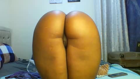 Snapshot of freakypetitebooty chatting on September 2025 06:24:01 AM freaky online show from September 2025 06:24:01 AM