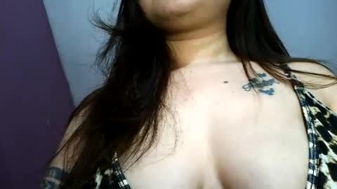 Snapshot of freakysugarbaby chatting on June 2026 05:44:01 PM FreakySugarBaby online show from June 2026 05:44:01 PM