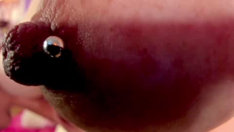 Snapshot of frecklesofcolors_ chatting on February 2025 08:01:01 AM - IG AnicolorsLive X AnicolorsLive - online show from February 2025 08:01:01 AM