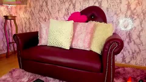Snapshot of frecklesofcolors_ chatting on February 2025 03:42:01 AM - IG AnicolorsLive X AnicolorsLive - online show from February 2025 03:42:01 AM