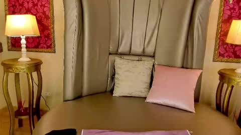 Snapshot of frecklesofcolors_ chatting on September 2025 07:05:01 PM - IG AnicolorsLive X AnicolorsLive - online show from September 2025 07:05:01 PM