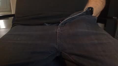 freddy037 online show from February 2026 01:32:02 PM