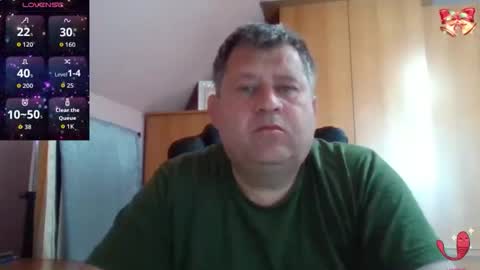 freeboy80180 online show from April 2026 06:54:01 AM