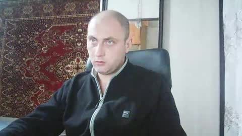 freeeman90 online show from May 2026 07:43:02 PM
