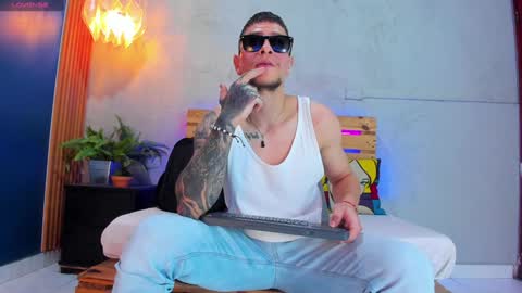 Xavier online show from January 2025 01:08:01 AM