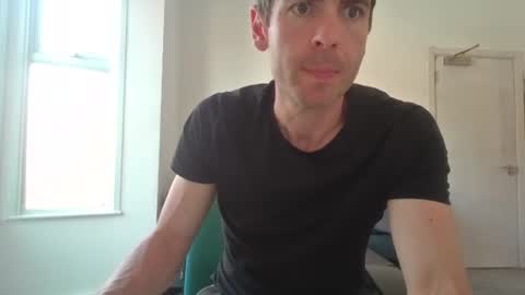 Snapshot of frenchbdmaninlondon chatting on June 2026 12:46:02 PM Horny Paul online show from June 2026 12:46:02 PM