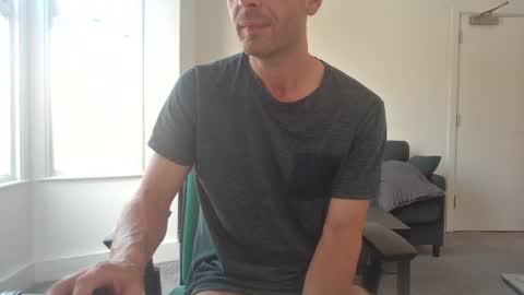 Snapshot of frenchbdmaninlondon chatting on July 2026 01:28:01 PM Horny Paul online show from July 2026 01:28:01 PM