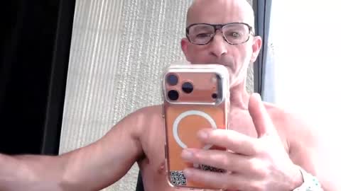 Frenchdaddylove online show from June 2026 10:28:02 AM