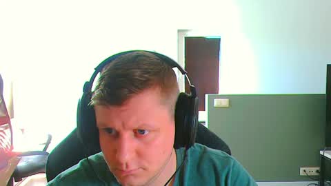 Snapshot of frenchfrieswithmayo chatting on June 2026 12:19:01 PM French fries online show from June 2026 12:19:01 PM