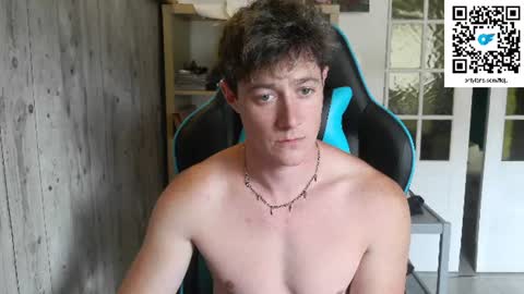 Snapshot of frenchhornybibs chatting on June 2026 11:10:01 AM French Horny Bibs online show from June 2026 11:10:01 AM