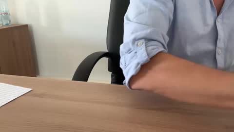 Snapshot of frenchsweetdick chatting on December 2025 12:10:01 PM frenchsweetdick online show from December 2025 12:10:01 PM