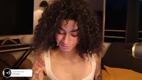 Snapshot of fresatanica chatting on February 2025 10:41:01 AM Vale online show from February 2025 10:41:01 AM