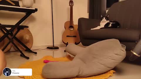 Snapshot of fresatanica chatting on March 2025 02:06:02 AM Vale online show from March 2025 02:06:02 AM