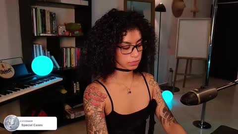 Snapshot of fresatanica chatting on October 2025 05:19:01 AM Vale online show from October 2025 05:19:01 AM