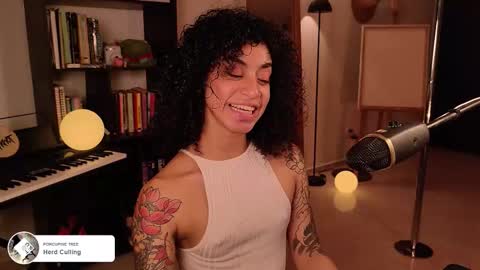 Vale online show from November 2025 03:01:01 AM