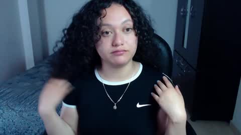 Snapshot of freud_x_louise1 chatting on December 2024 05:38:01 AM Louise online show from December 2024 05:38:01 AM