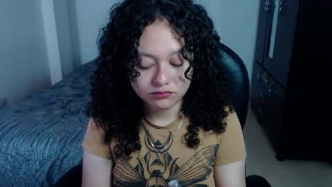 Snapshot of freud_x_louise1 chatting on December 2024 06:54:01 AM Louise online show from December 2024 06:54:01 AM