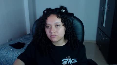 Snapshot of freud_x_louise1 chatting on December 2024 10:23:02 AM Louise online show from December 2024 10:23:02 AM