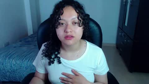 Snapshot of freud_x_louise1 chatting on December 2024 06:09:02 AM Louise online show from December 2024 06:09:02 AM