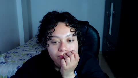 Snapshot of freud_x_louise1 chatting on January 2025 09:04:02 AM Louise online show from January 2025 09:04:02 AM