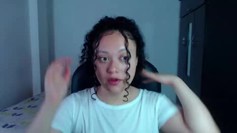 Snapshot of freud_x_louise1 chatting on January 2025 05:15:02 AM Louise online show from January 2025 05:15:02 AM