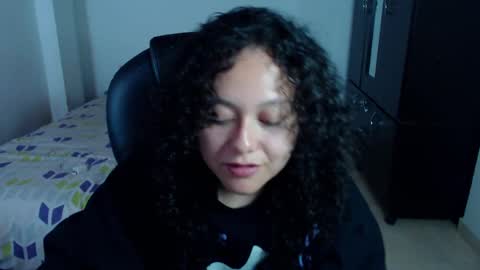 Snapshot of freud_x_louise1 chatting on February 2025 07:11:01 AM Louise online show from February 2025 07:11:01 AM