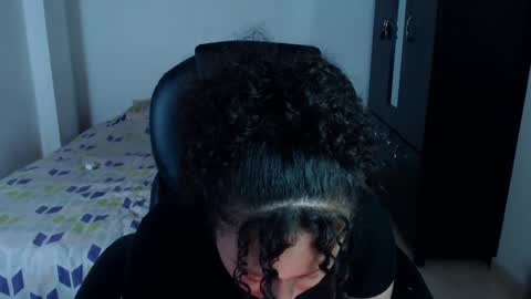 Snapshot of freud_x_louise1 chatting on March 2025 04:24:01 AM Louise online show from March 2025 04:24:01 AM