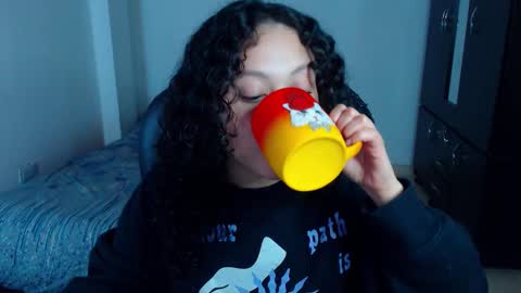 Snapshot of freud_x_louise1 chatting on October 2025 03:04:01 AM Louise online show from October 2025 03:04:01 AM