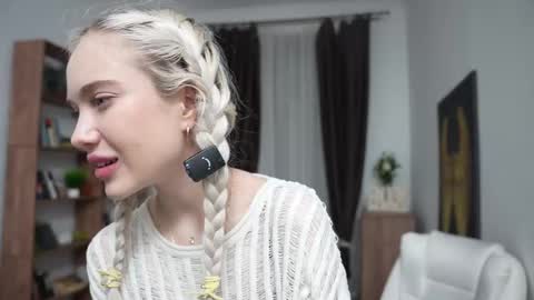 Freya online show from March 2026 08:41:01 PM