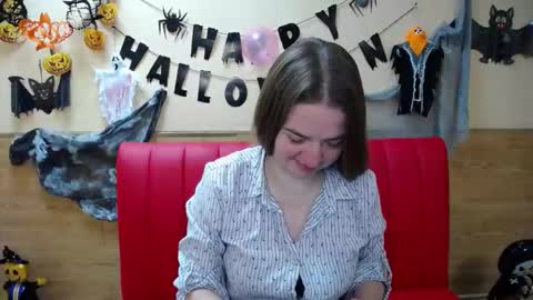 FreyaDak online show from October 2025 06:08:01 AM