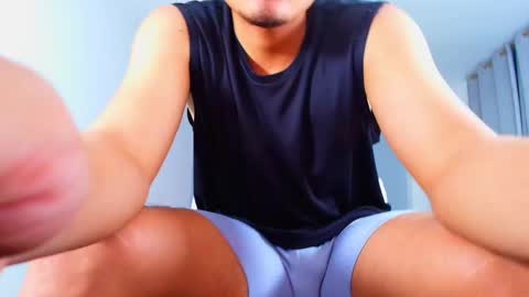 freyva_ online show from January 2025 01:02:01 AM