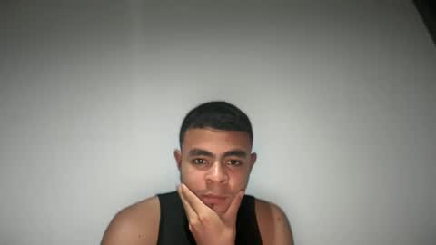 freyva_ online show from January 2025 02:11:01 AM