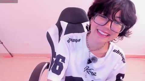 Snapshot of frida_lassi_ chatting on February 2026 04:37:02 PM frida_lassi_ online show from February 2026 04:37:02 PM